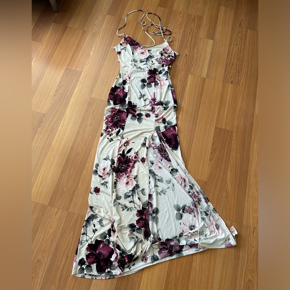 NWT! Windsor Floral Maxi Dress in Cream and Purple